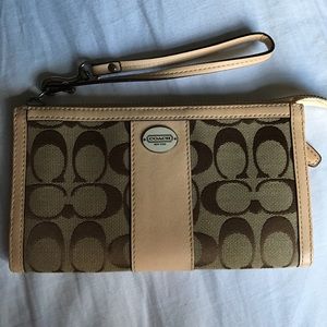 Large Coach Wallet/Wristlet